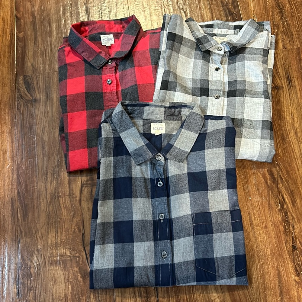 Bundle 3 J.Crew button-down flannel shirts.